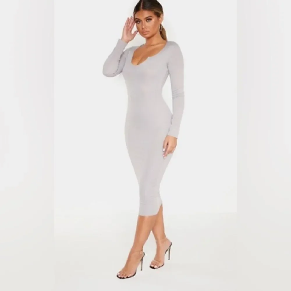 pretty little thing long sleeve midi dress Nasty Gal Women's Plunging V-Neckline Split Long Sleeve Midi Dress in Black